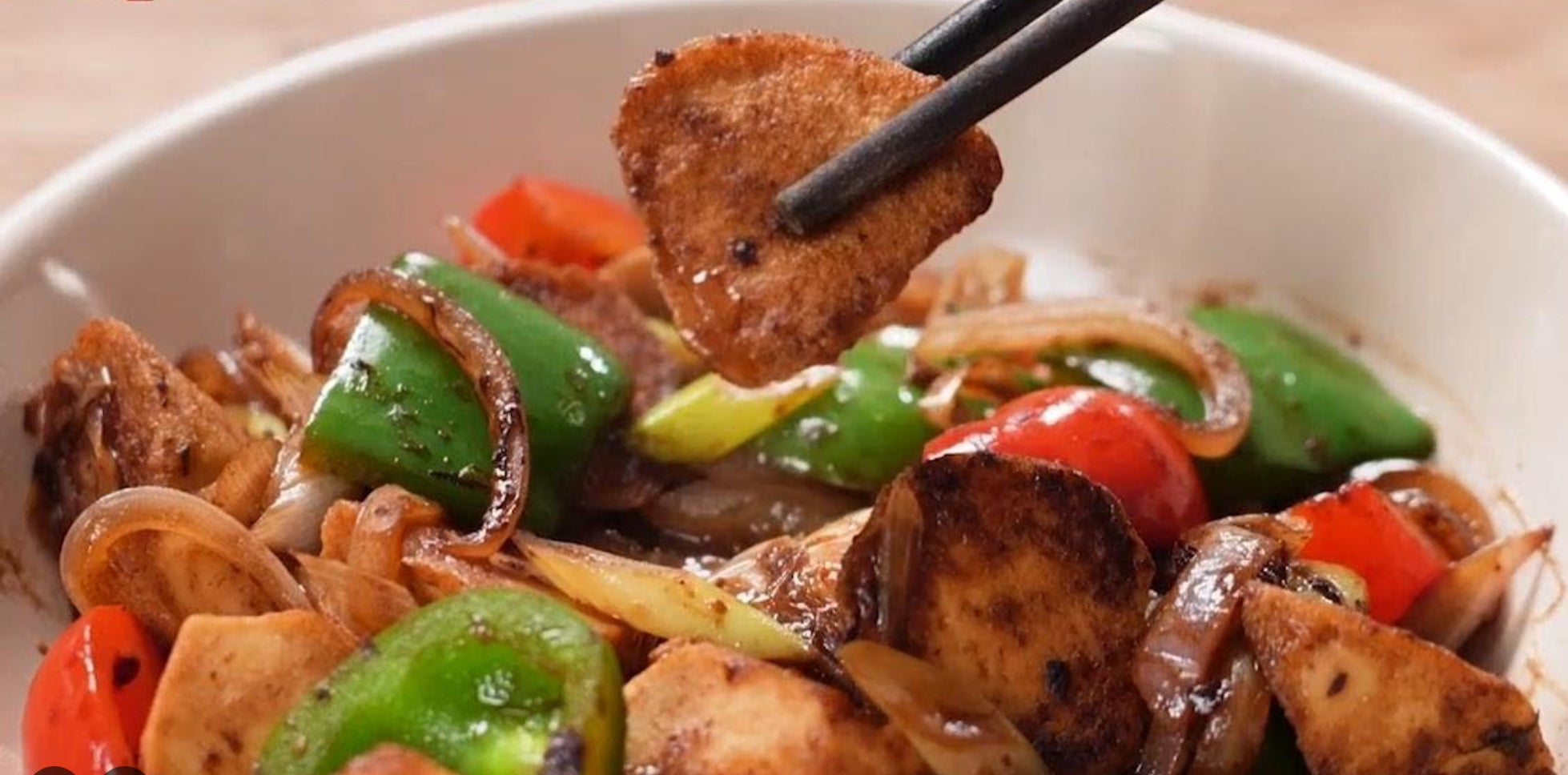 黑椒素鸡 Stir Fried Vegan Chicken in Black Pepper Sauce