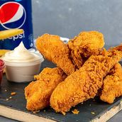 FAMILY MEAL (12 PCS CHICKEN STRIPS FRIES BUN COLESLAW + PEPSI)