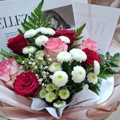 Santi White Roses