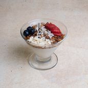 STRAWBERRY GRANOLA YOUGURT