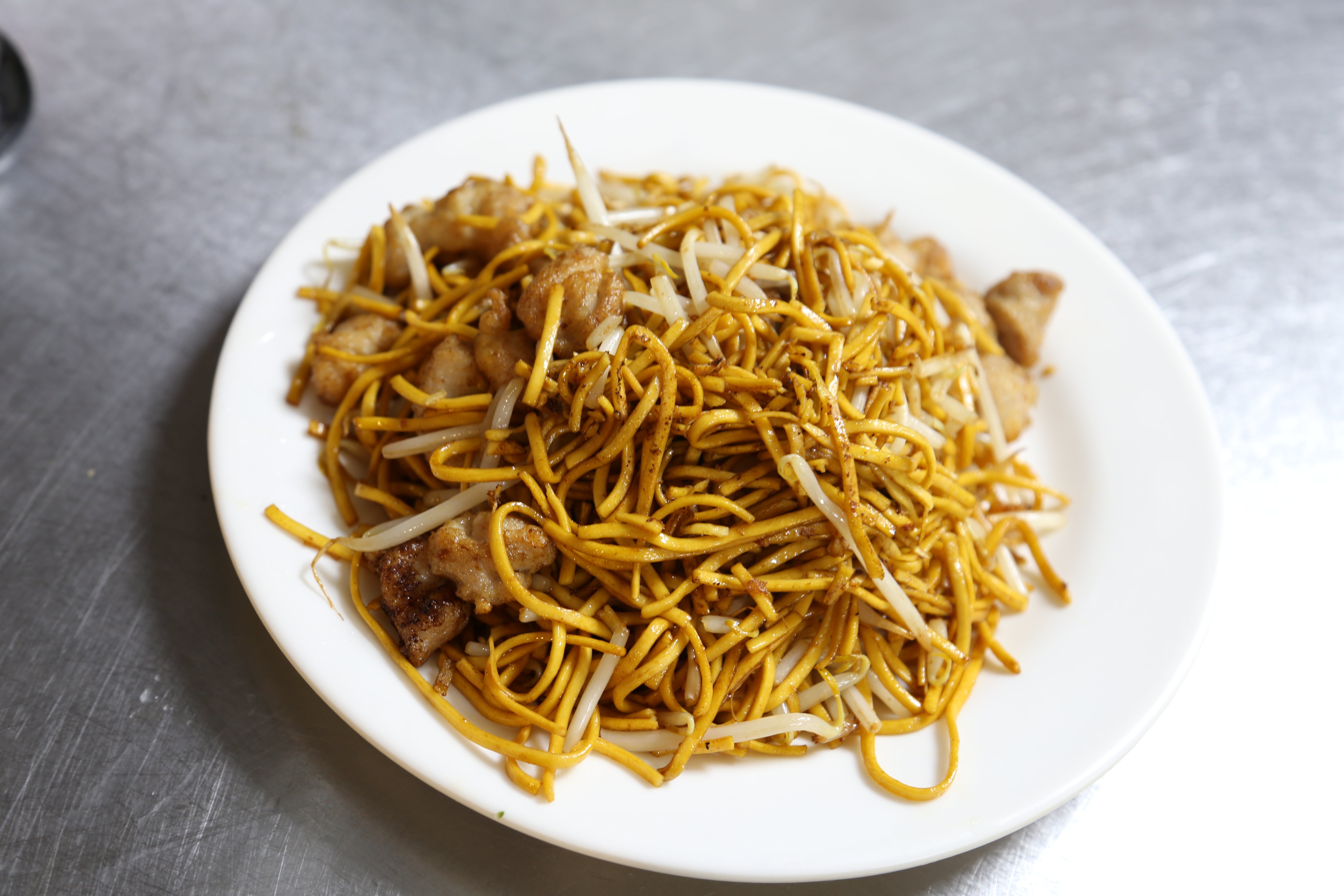 92鸡肉炒面 Chicken Fried Noodles