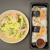 CRUNCHY SALAD + ONIGIRI