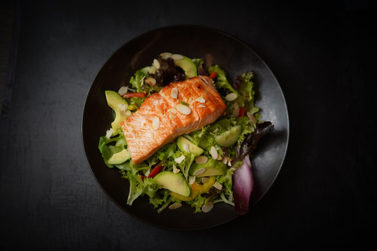 Grilled Salmon Salad