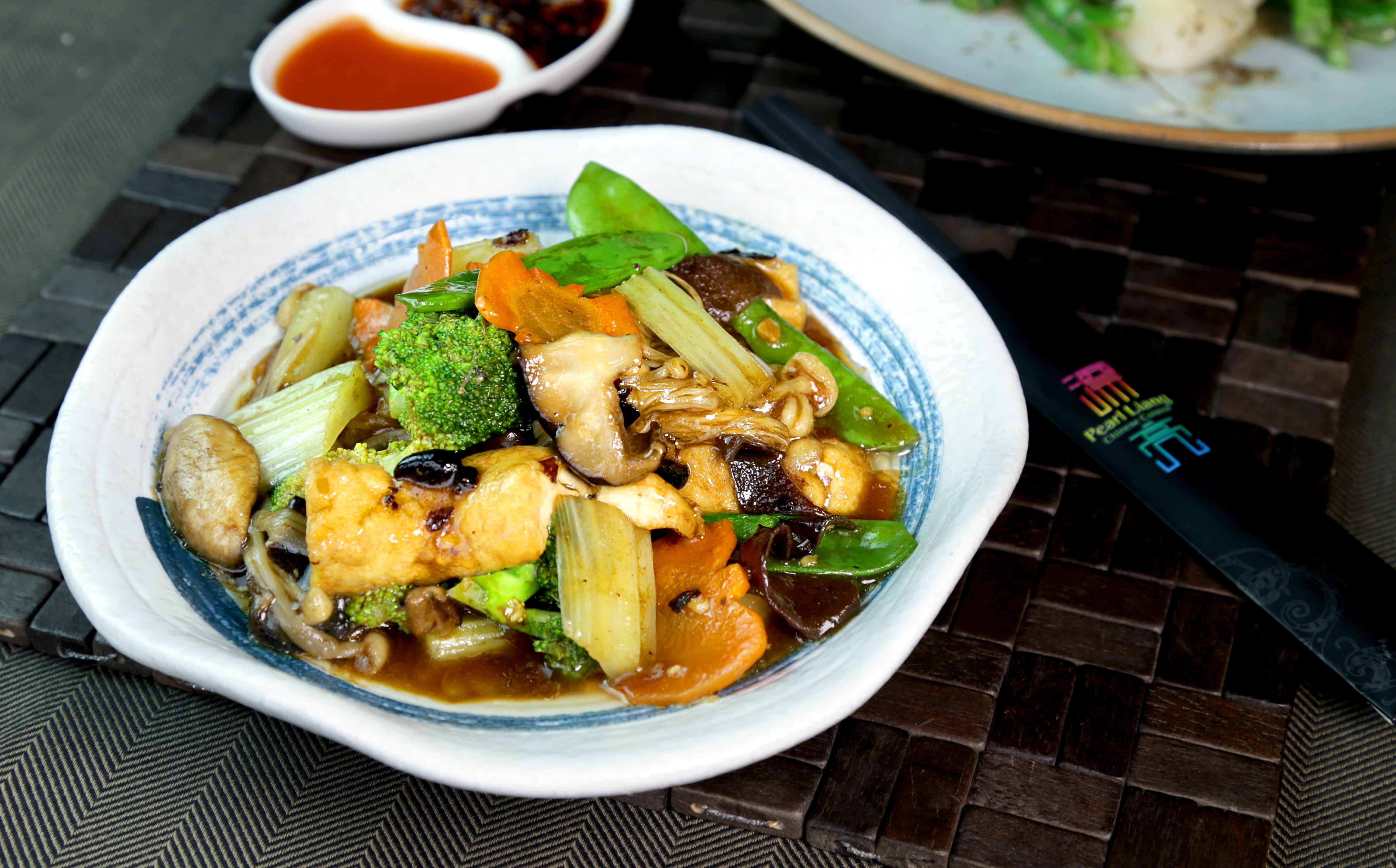 Sautéed Bean Curd with Assorted Mushroom in Black Bean Sauce (豉汁爆雜菌豆腐)