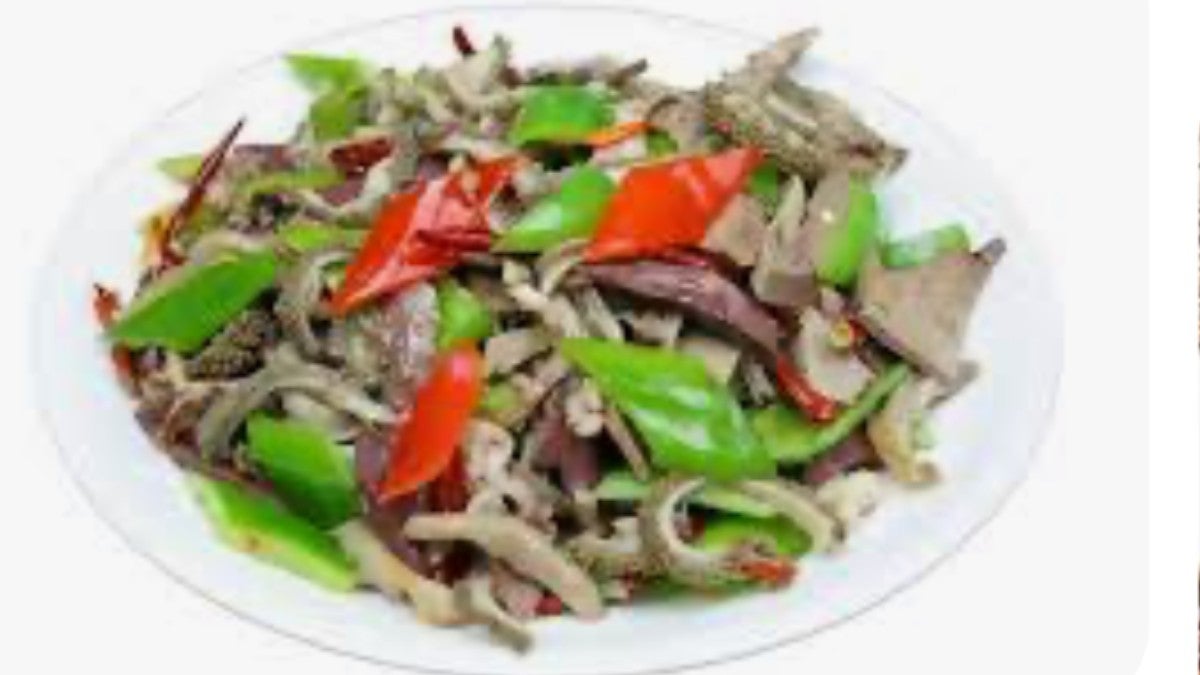 23 Stir-Fried Lamb Offal 尖椒炒羊杂 (Mild 微辣)