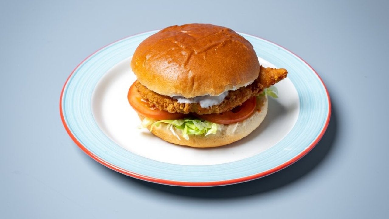 CHICKEN BURGER