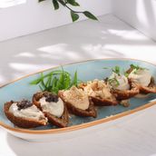 Mix Kibbeh With Hummus 
