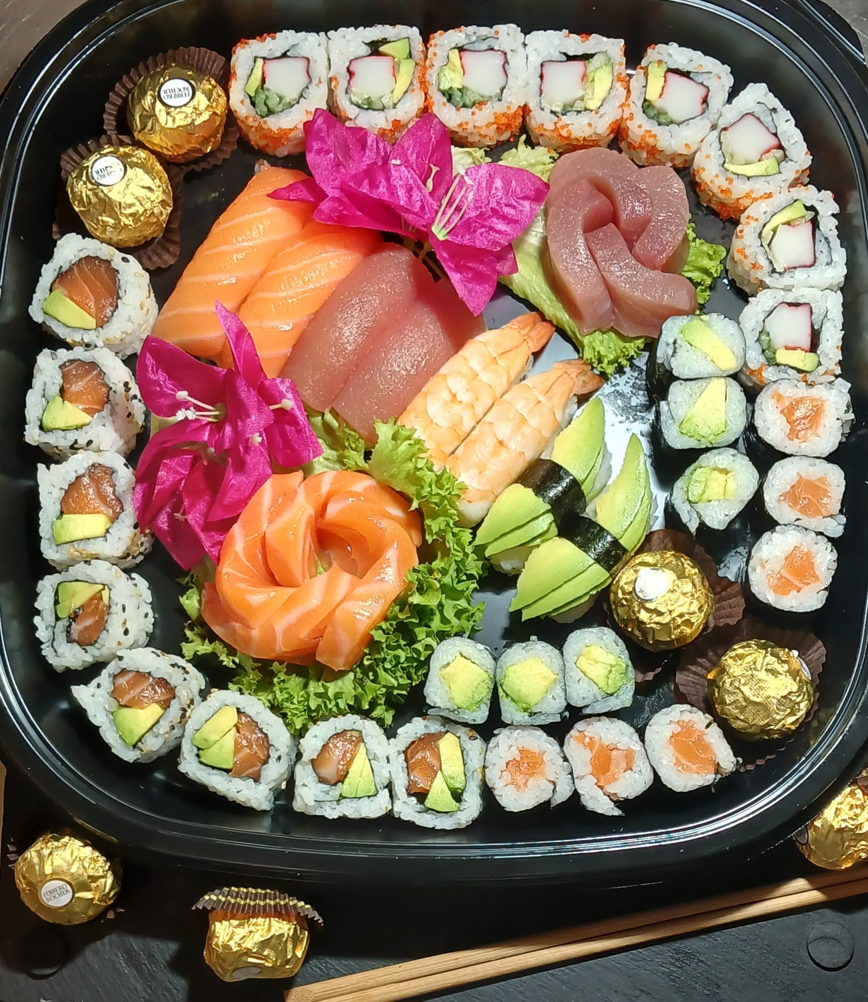 Blossom Sushi Platter