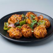 Chili Paneer Momos 