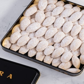 Almond White Chocolate Box