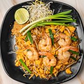  Pad Thai Noodles With Prawn