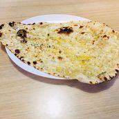 Cheese & Garlic Naan
