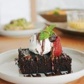Brownies With Ice Cream