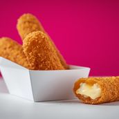 Mozzarella Sticks (4pc)