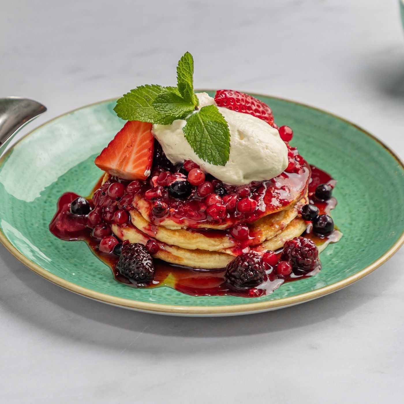 Pancakes with Berries & Whipped Vanilla Cream