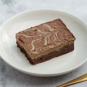 Pistachio Kunafa Brownie