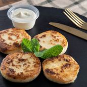 Cottage Cheese Pancakes Syrniki