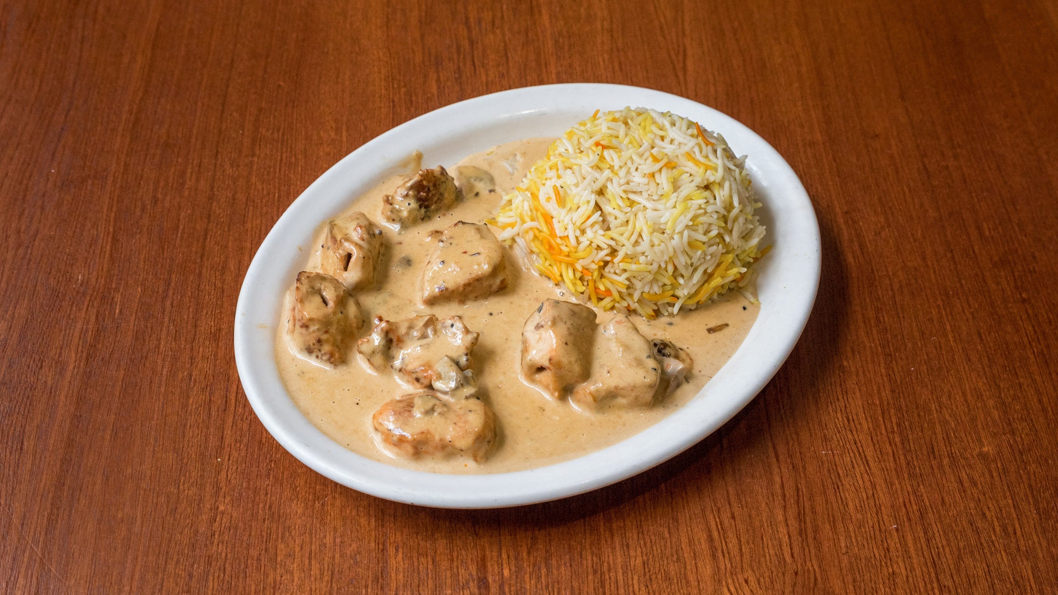Shish Taouk with Mushroom Sauce