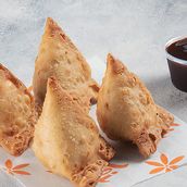 Punjabi cocktail samosa