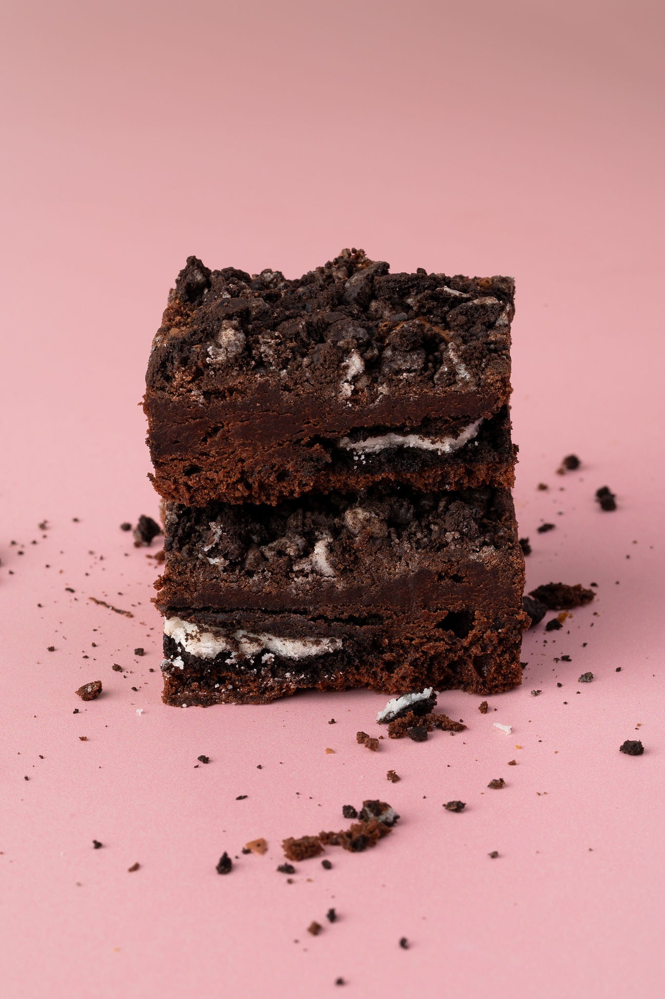Oreo Brownie Slice (Served with a side of your choice)
