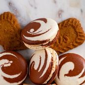 Macaron Box  24 pcs