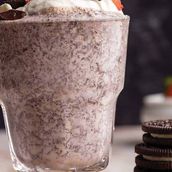 Oreo Strawberry Milkshake