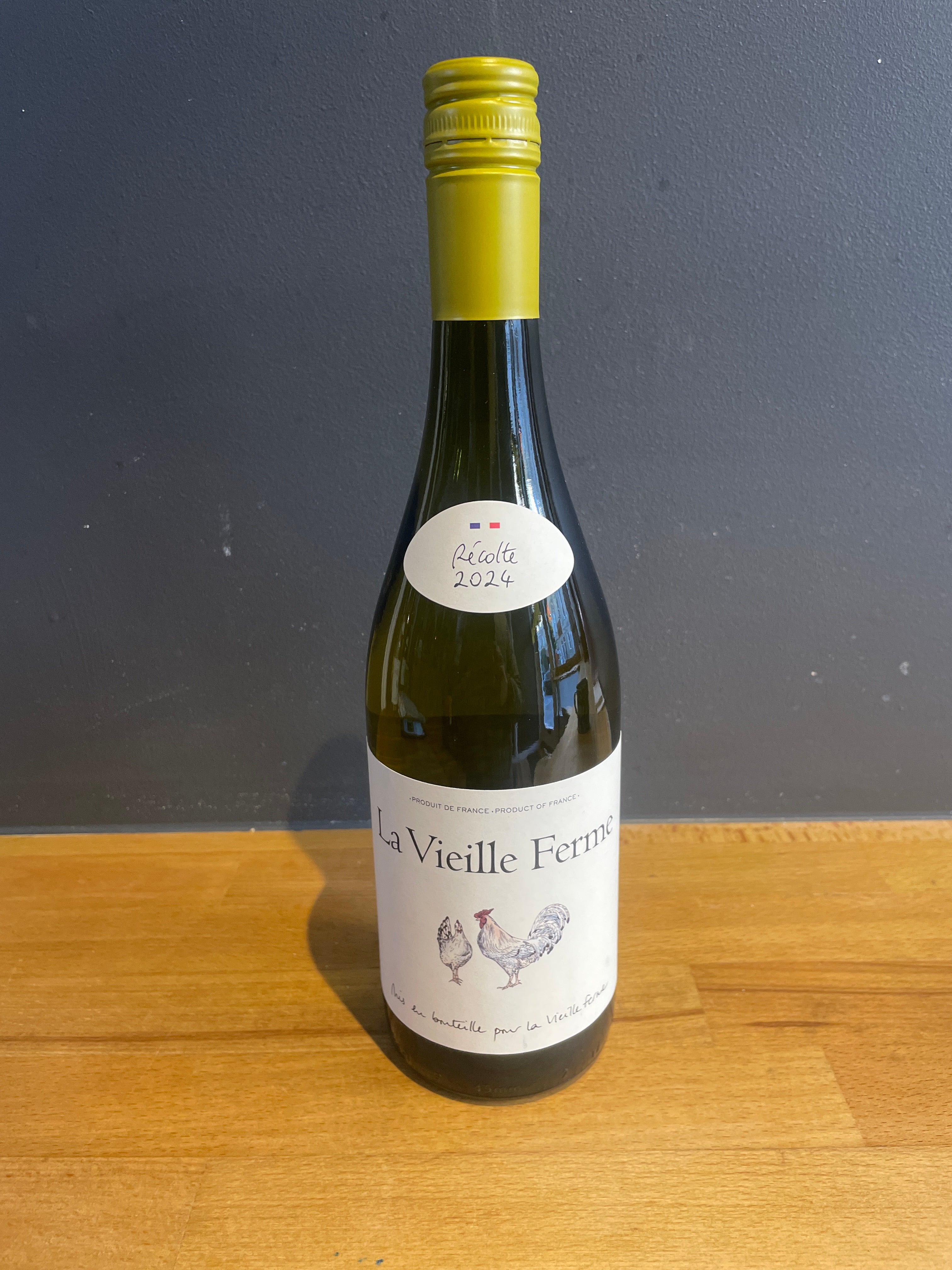 White wine (750ml 12.5% vol)
