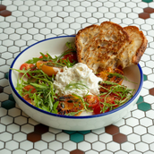 Peach & Burrata Salad 