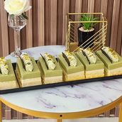 Pistachio Cake Slices (3pc)
