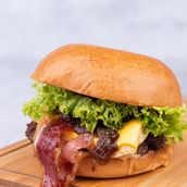 Bacon Cheese Burger With Beef