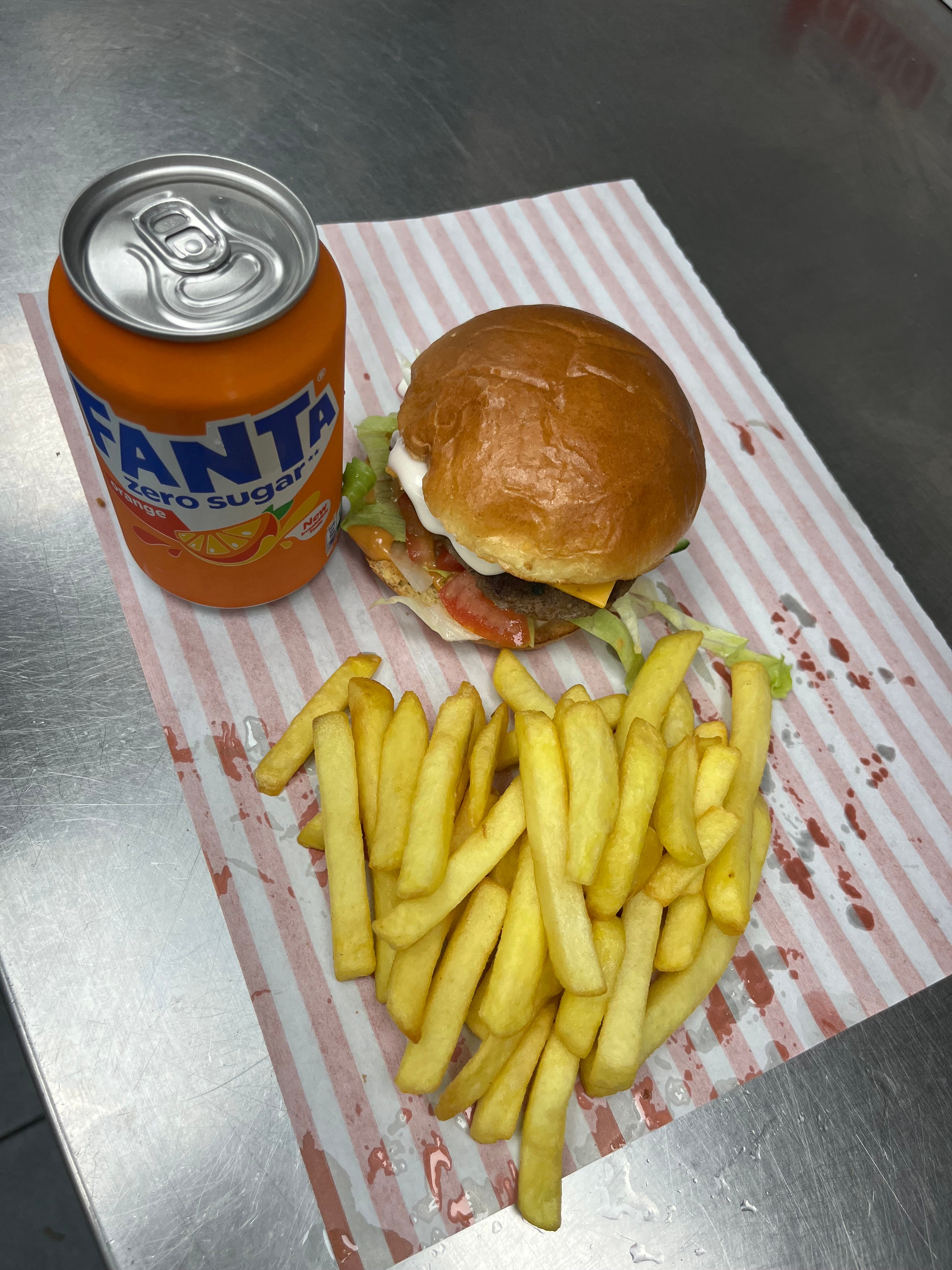 Zinger  Burger with cheese