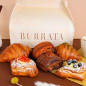 Burrata Mix Pastries box (6 pcs)