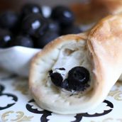 Labneh Olive Fatayers 4pc