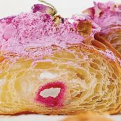Rose croissant