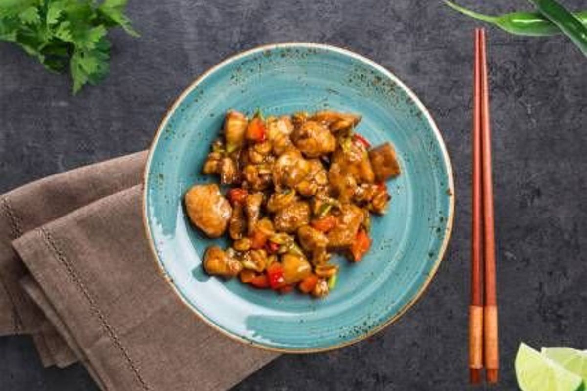 Chicken With Honey In Black Pepper Sauce