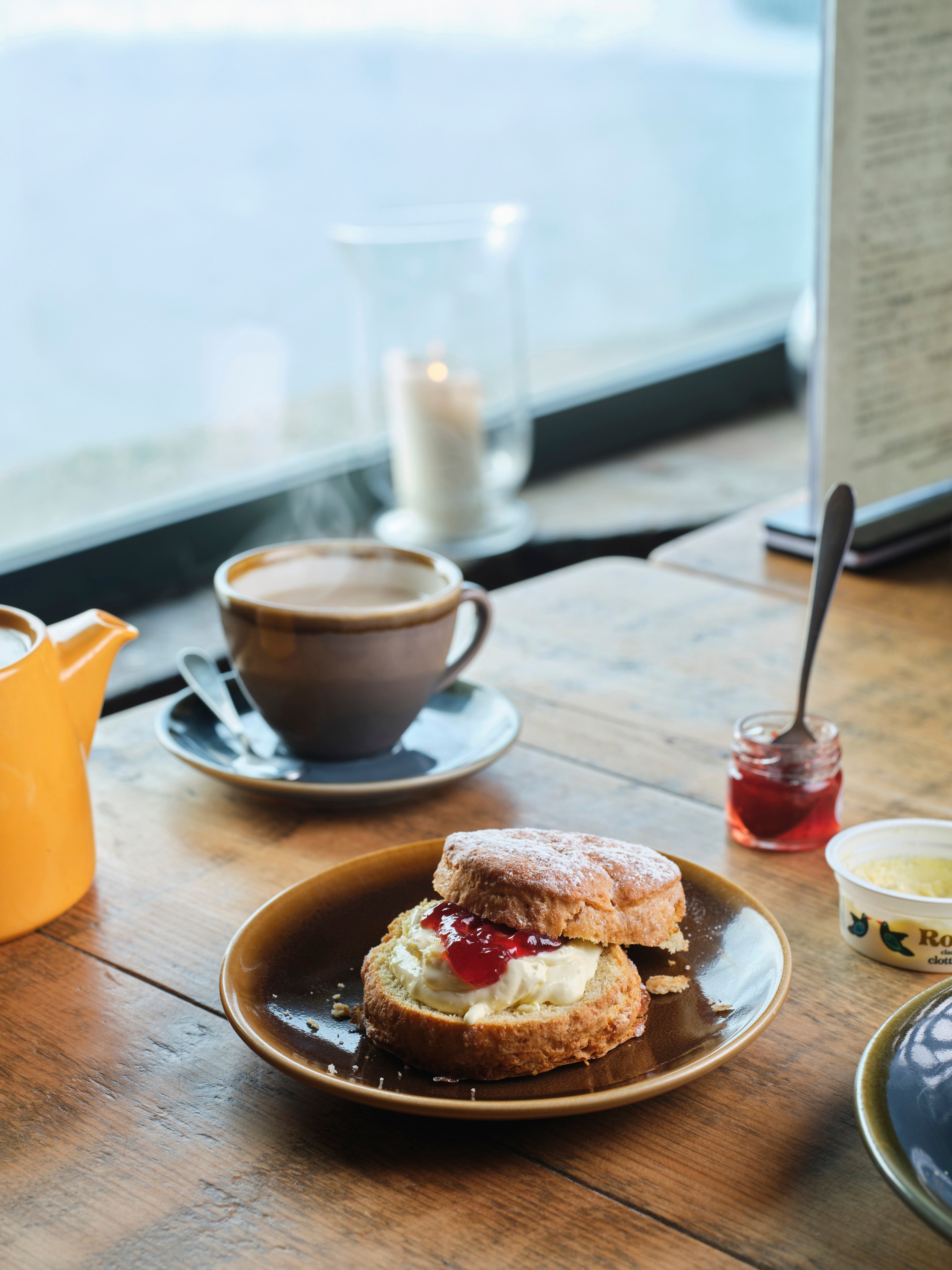Plain Scone with butter