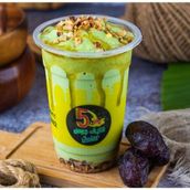 Avocado With Rocca