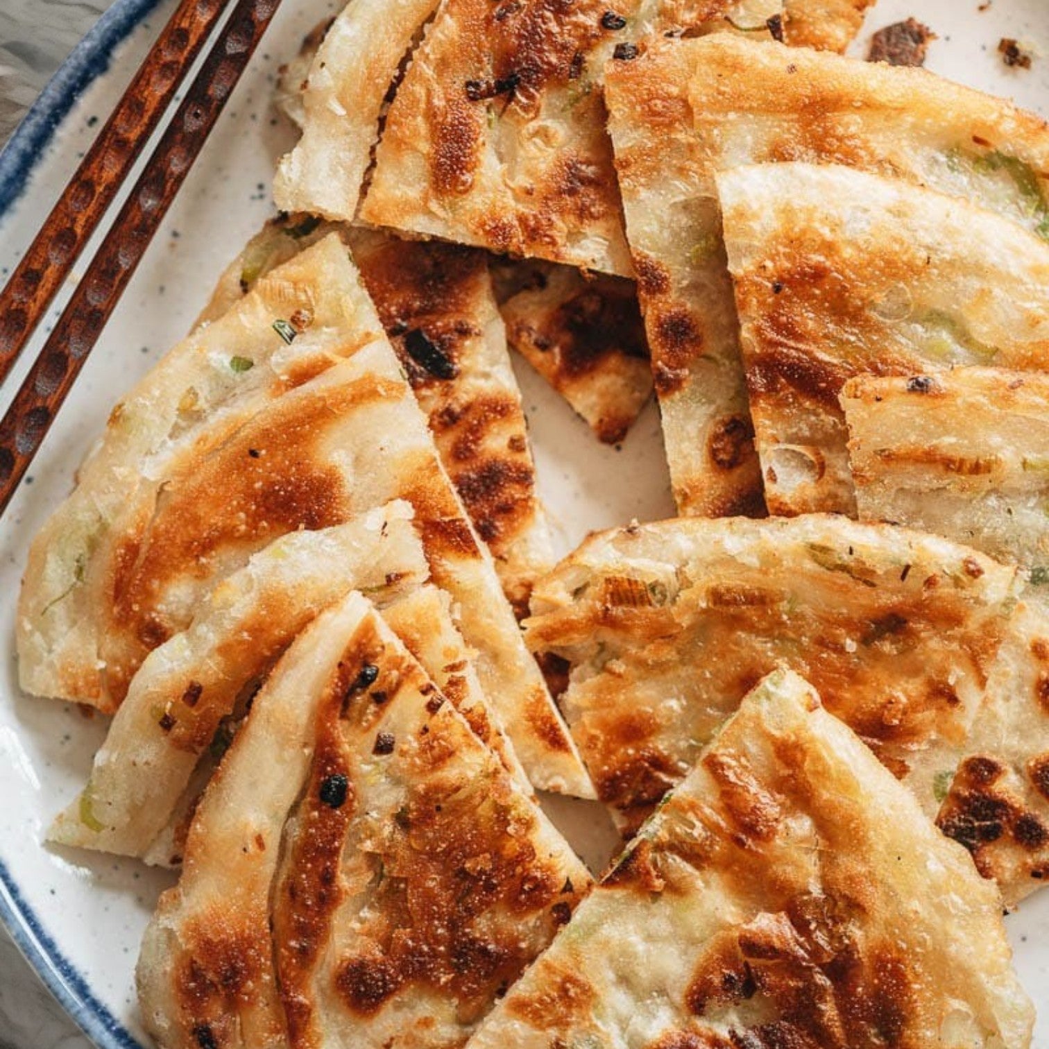 Spring Onion Flatbread  葱油烧饼