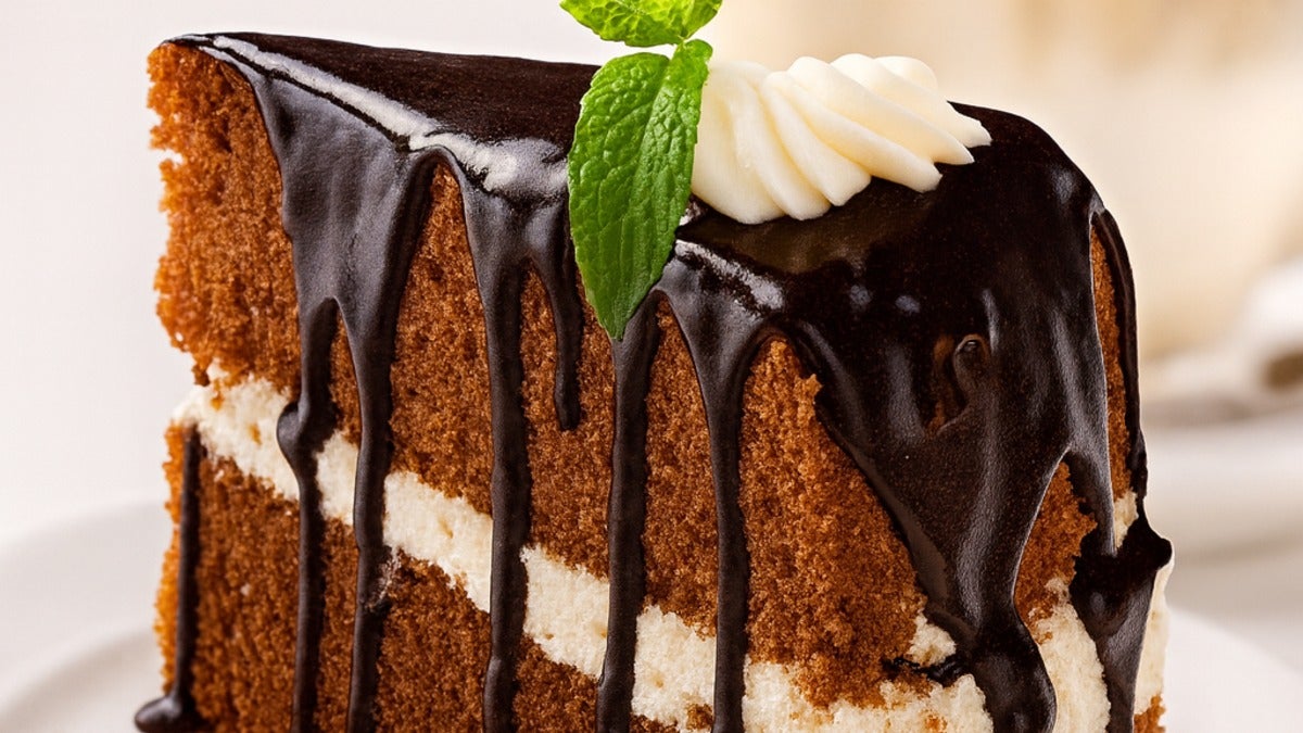 Chocolate Fudge Cake (Slice)