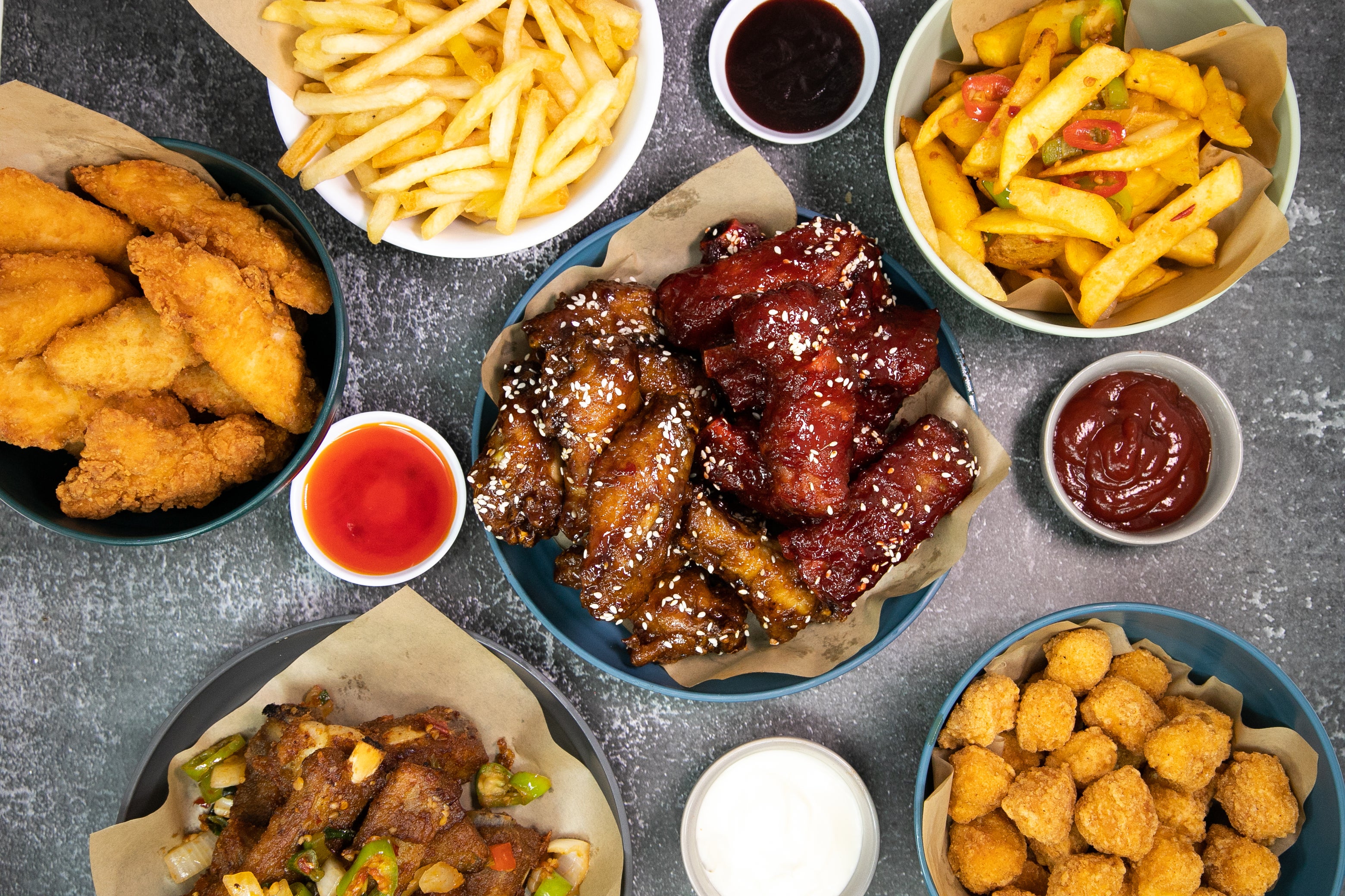 Wings 'n Ribs in Wok