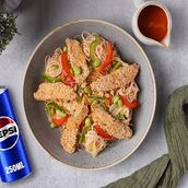 Thai Chicken Noodle Salad+ Soft Drink