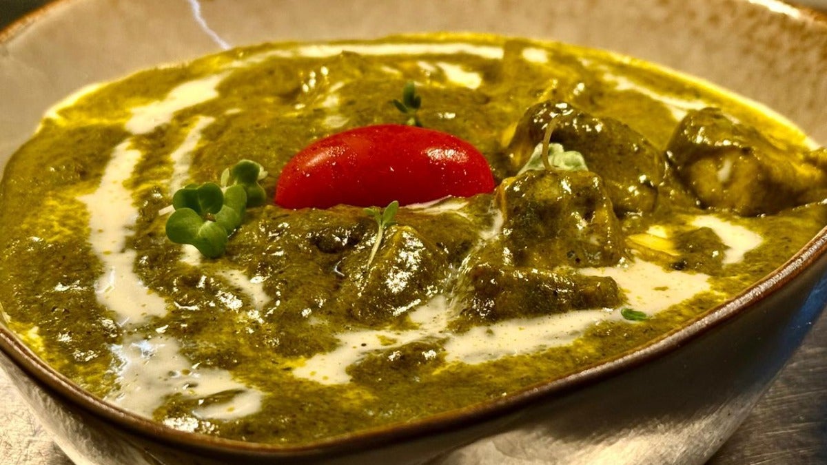 7. Saag Paneer (Vegetarian)