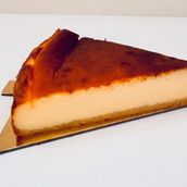 San Sebastián Almond Cheesecake
