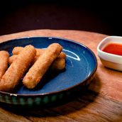Mozzarella Cheese Sticks (5pcs)