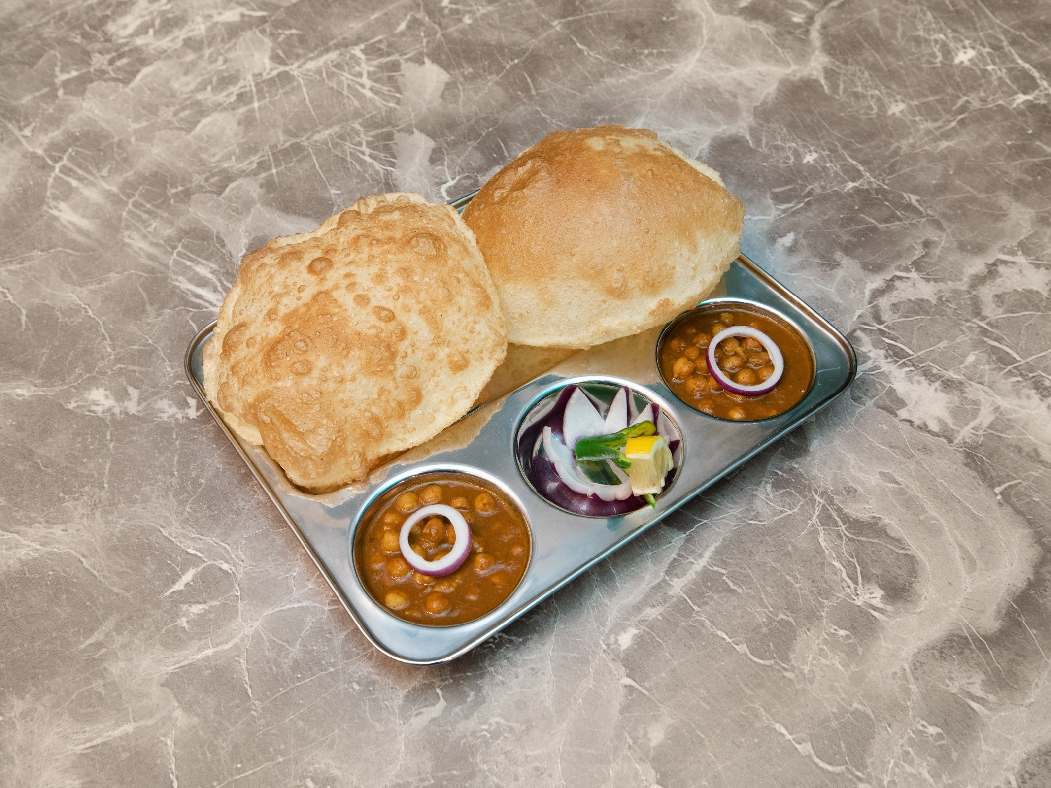 Chole Bhature (2 Nos)