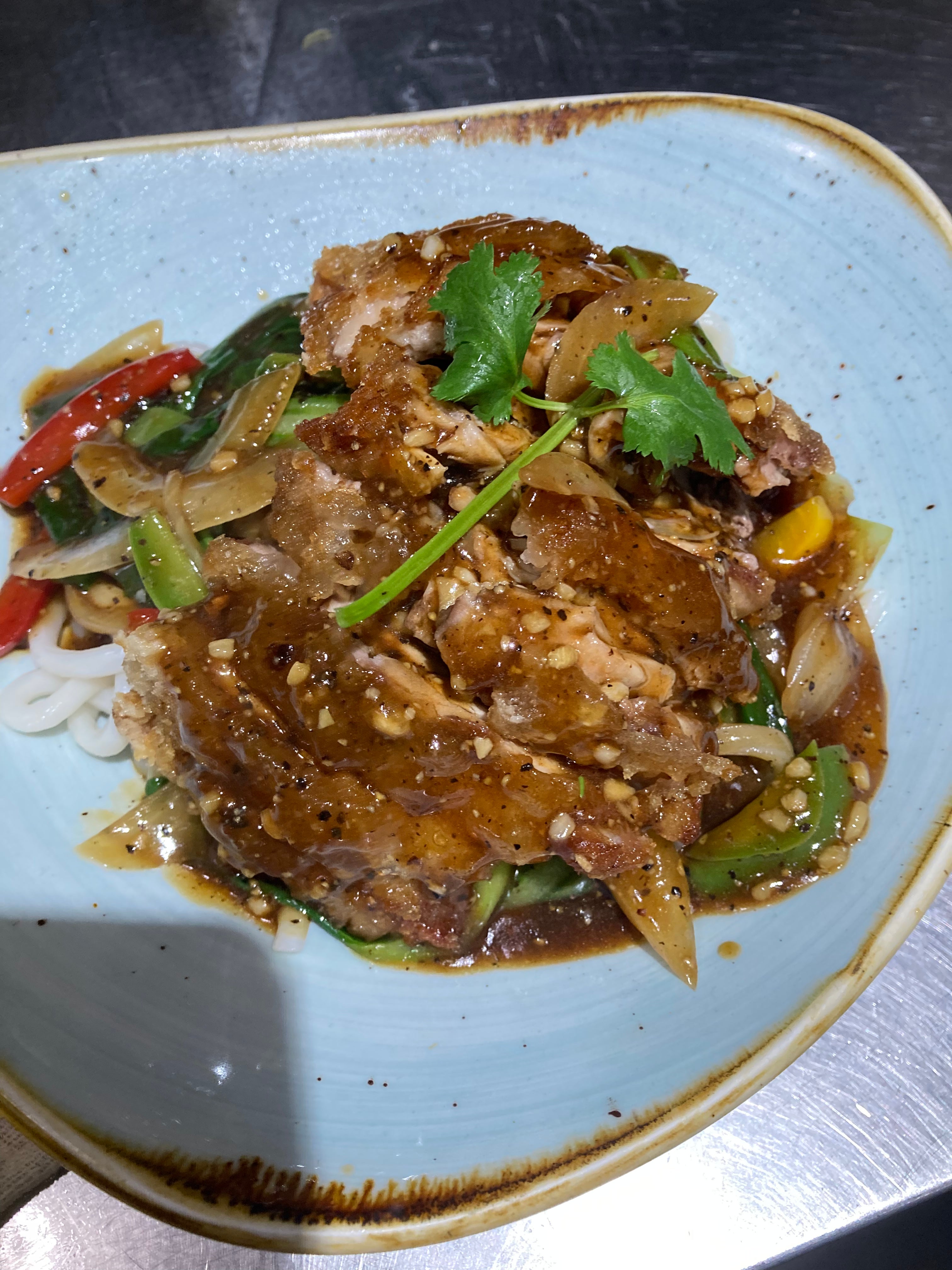 Black Pepper Udon 黑椒乌冬 (vegan option)