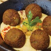 Crispy Falafel With Hummus