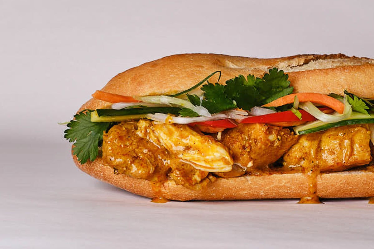 Chicken Curry Banh Mi  �� ��