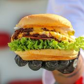 Juicy Lusy Burger