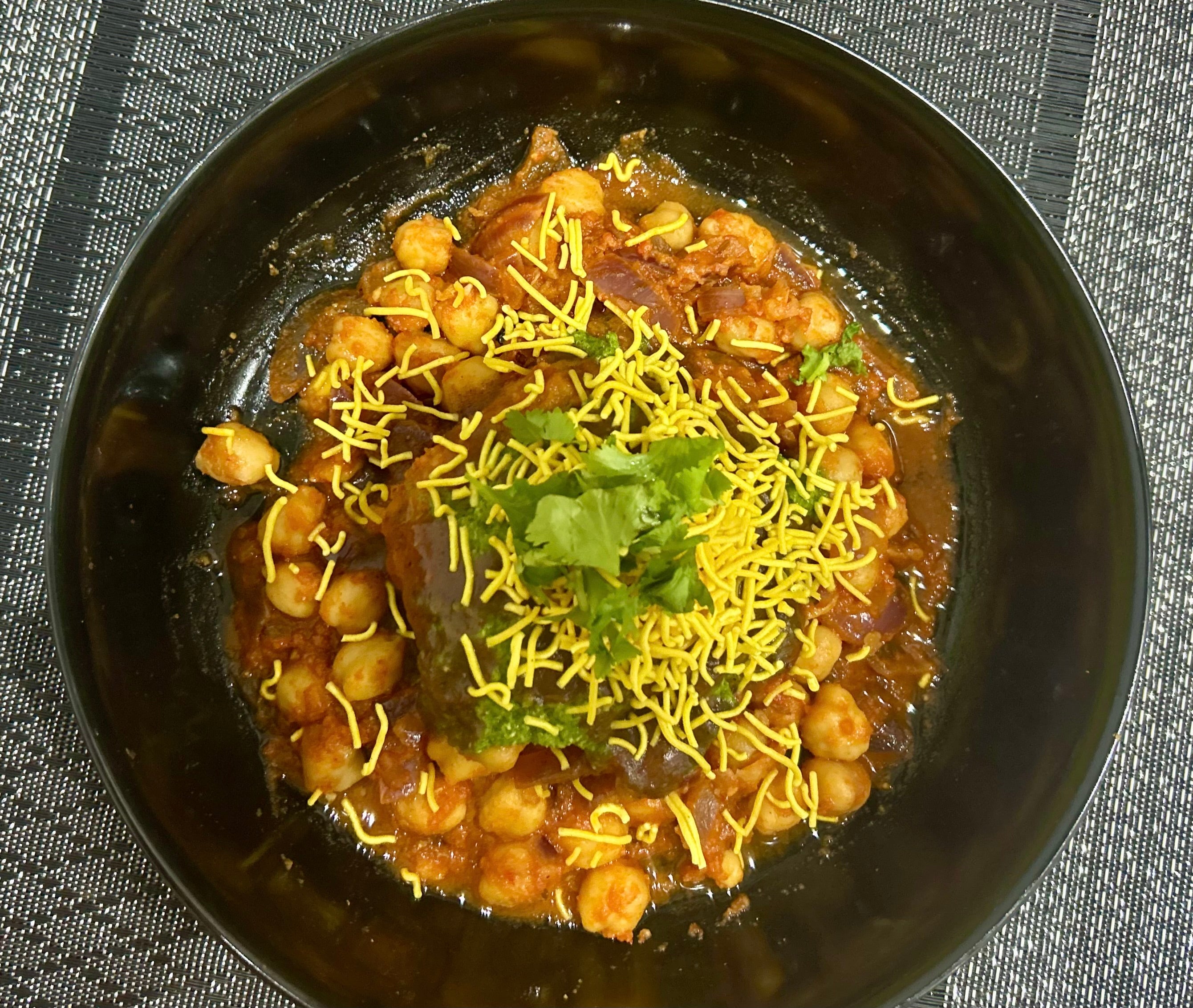 Aloo Chole Tikki Chat